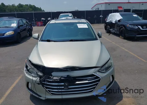 2017 Hyundai Elantra Value Edition z USA, uszkodzony, nr VIN 5NPD84LF5HH145597